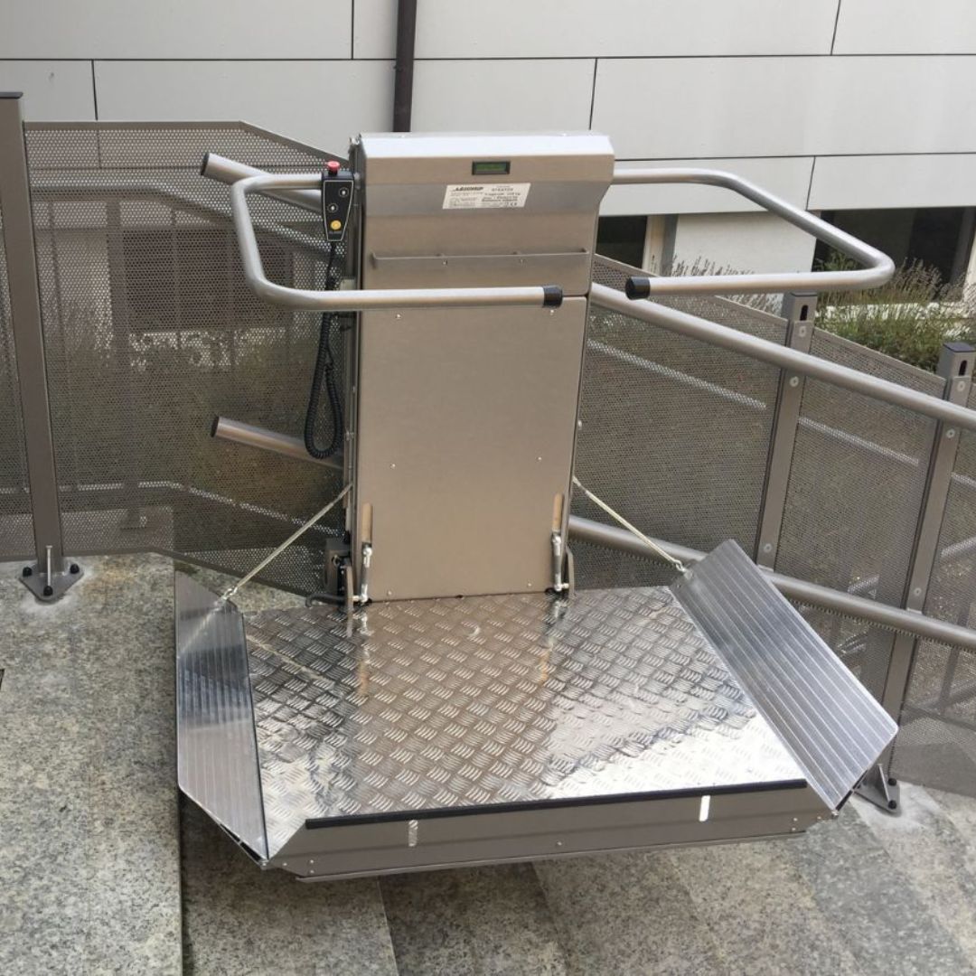 Delta Wheelchair Stair Lift